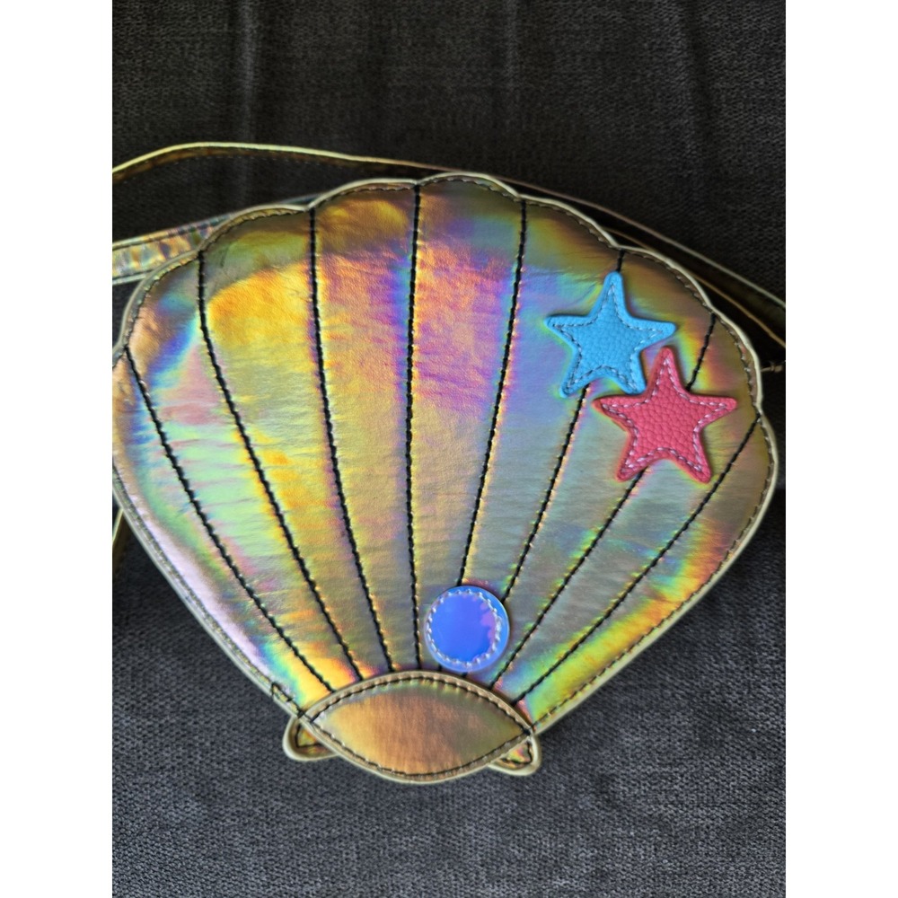 Sleepyville Critters Adjustable crossbody/shoulder Shiny Gold Shell Design Purse